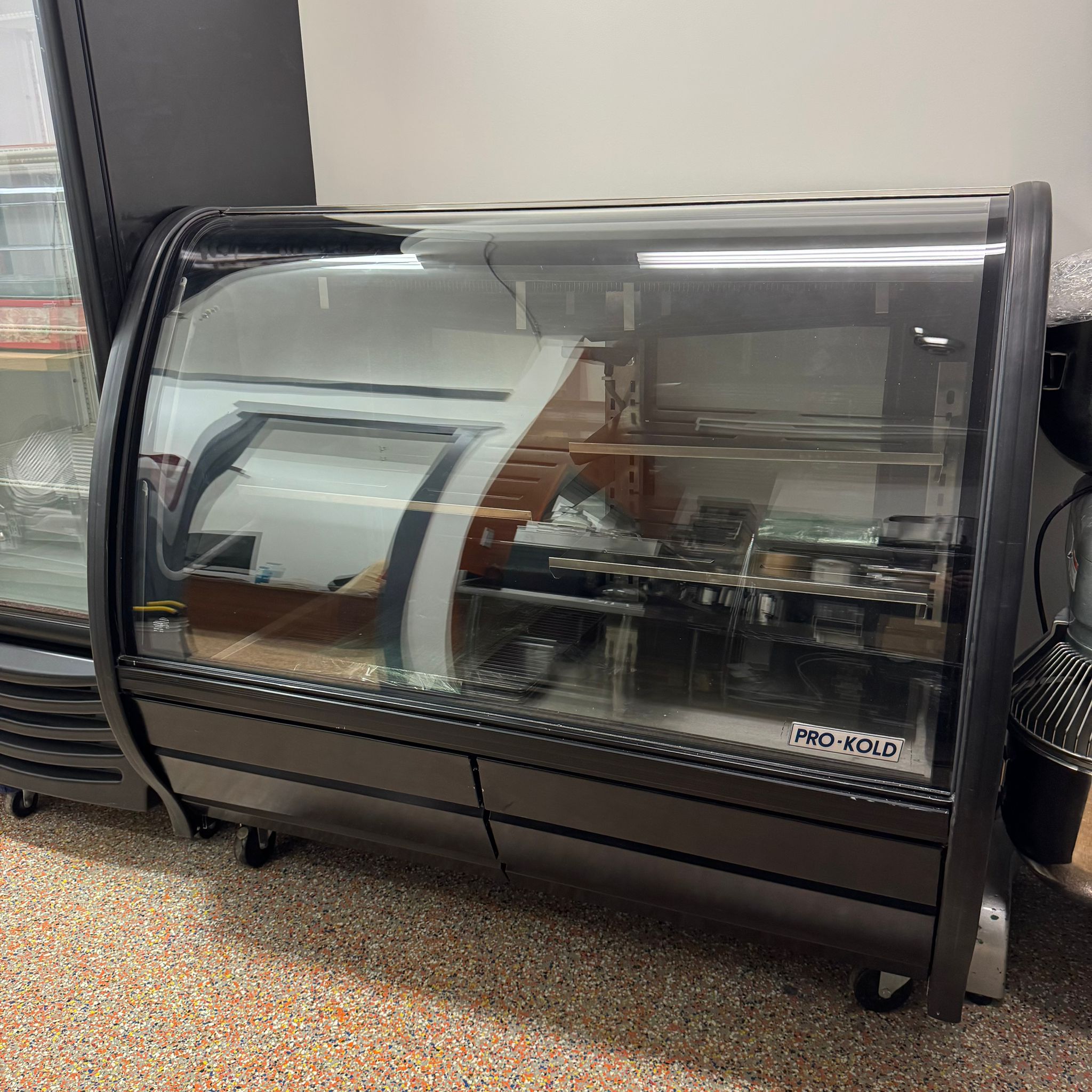 PRO‑KOLD TEM150+ Refrigerated Display Case